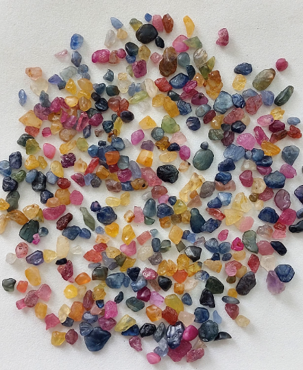 20 Pieces, 5-8 Mm 100% Natural Untreated Multi Sapphire Raw/RJS