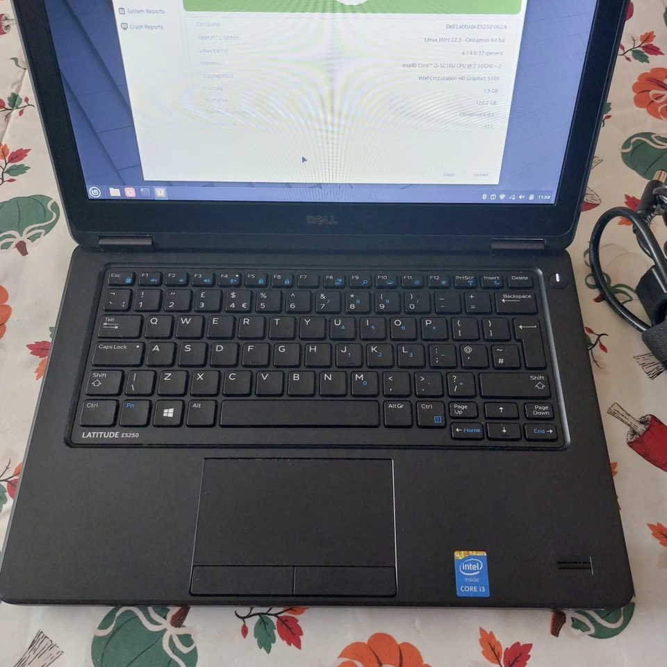 Dell Latitude E5250 · i3-5010U · 8GB · 120GB, photo 2 of 5