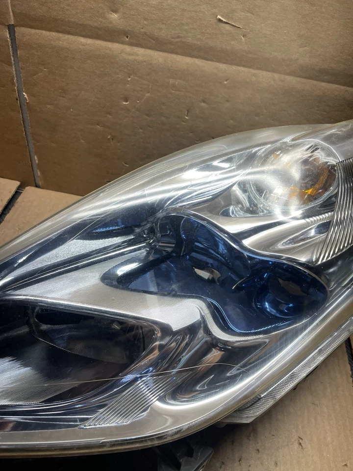 OEM 2011 2012 Nissan Leaf LH Left Driver Side Xenon HID Headlight #A134 - Image 3 of 4