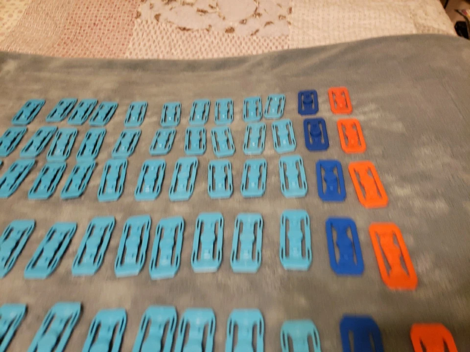 Lot of 120 Blue/Light Blue And Orange Hot Wheels Track Connectors - Mattel - Image 3 of 4