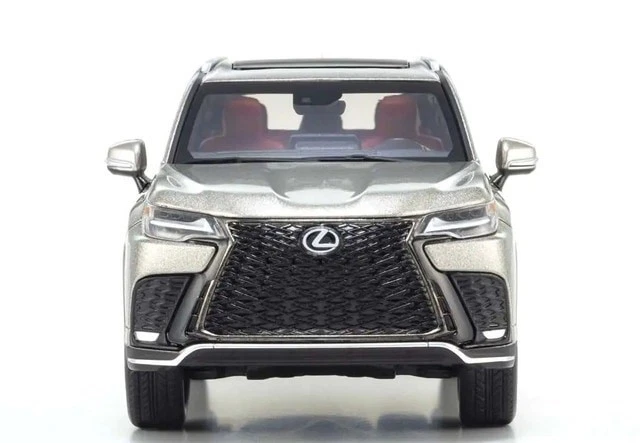 KS03909FT KYOSHO 1:43 Lexus LX 600 F SPORT Sonic Titanium F Export Only LHD - Image 3 of 4