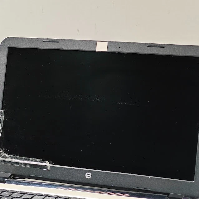 HP 15 ‑ g030no 15.6″ HD – Usado Laboral – Cosmético Daño , N Cargador O Embalaje - Imagen 3 de 4
