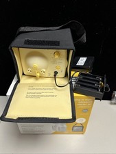 Medela Pump-In-Style Advanced Double Breast Pump Batt Adapter  u s e d 