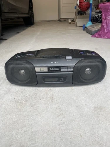 New ListingSONY CFD-8 Boombox CD AM/FM Radio Cassette Player/Recorder Vintage 1990s *WORKS*