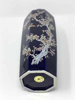 花柄の瓢簞は臙脂紅釉の琺瑯色 工芸品 美術品 置物 花柄の瓢簞は臙脂紅釉の琺瑯色 工芸品 美術品 置物