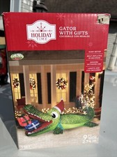 New Christmas Airblown Inflatables Yard Decoration Christmas Alligator, 9 ft