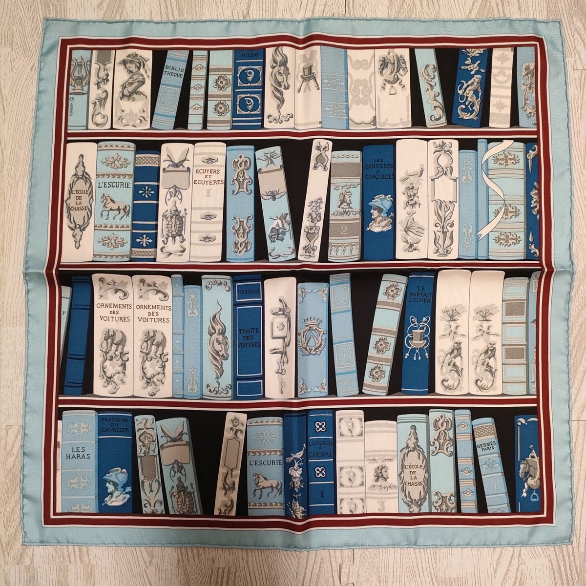 Unused w/box HERMES Petit Carre 45 Bibliotheque 16in Silk Unused w/box HERMES Petit Carre 45 Bibliotheque 16in Silk