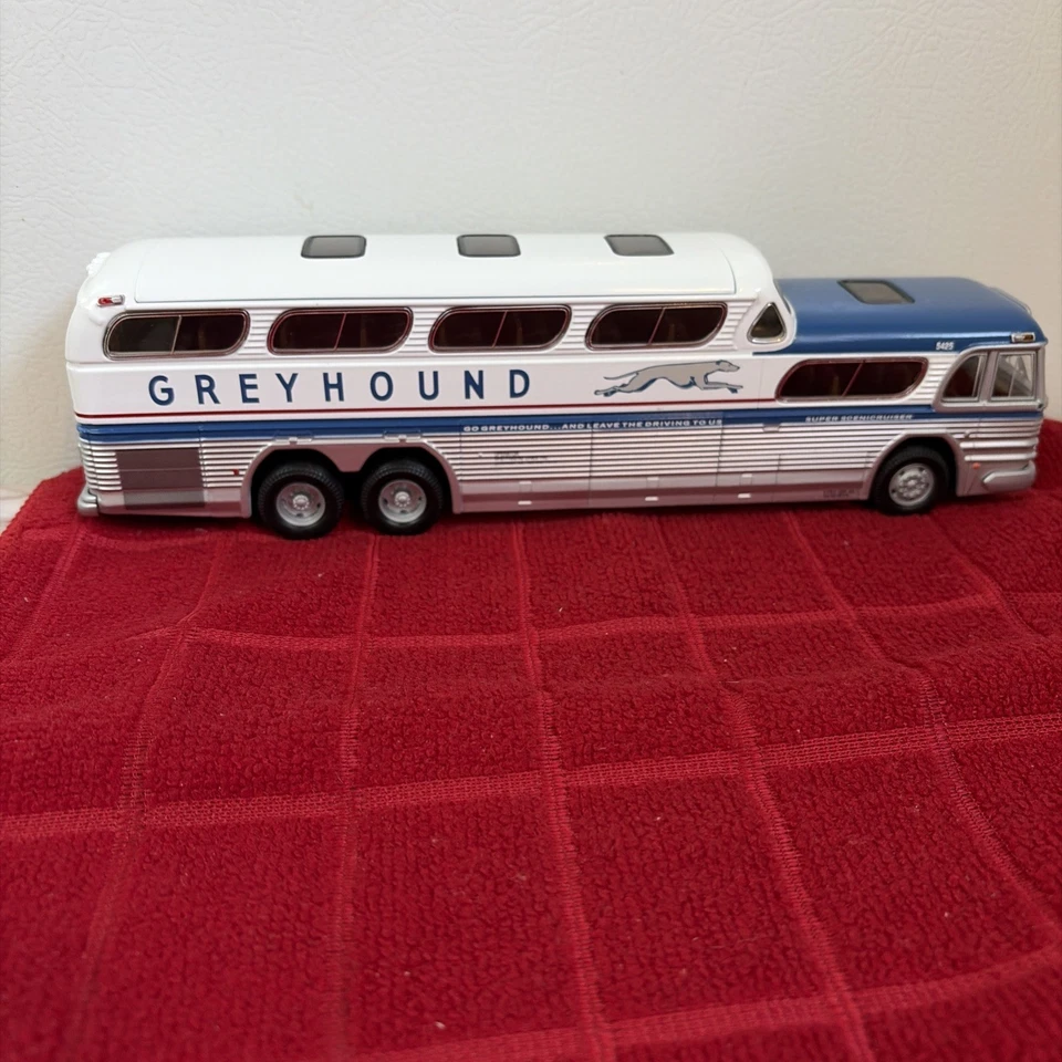 VTG Corgi Bus Lines Greyhound Scenic Cr Washington DC GM 4501 US 54409 NIB #78 - Image 4 of 4