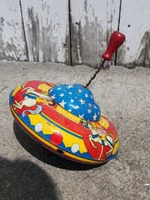 Vtg 1950s Ohio Art Co. Spinning Tin Top Toy - Kids Riding Carousel Ponies USA