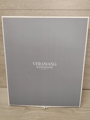 VERA WANG WEDGWOOD Vera Love Always 8x10 Frame Boxed #4003781