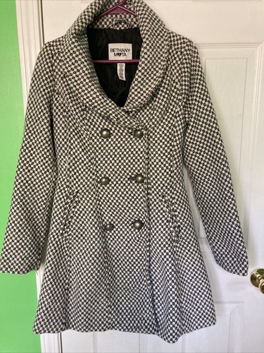 bethany mota peacoat