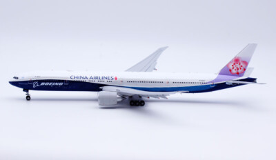 1:200 JC Wings CHINA AIRLINES BOEING 777-300ER Flap Down