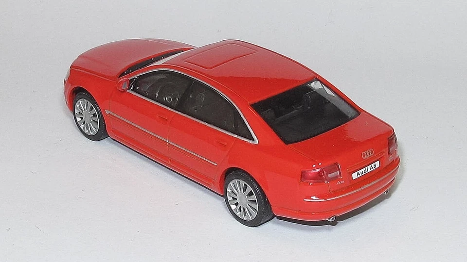 HONGWELL CARARAMA AUDI A8 II SERIE (MK2) 2002 - SCALA 1:43 - Immagine 2 di 4