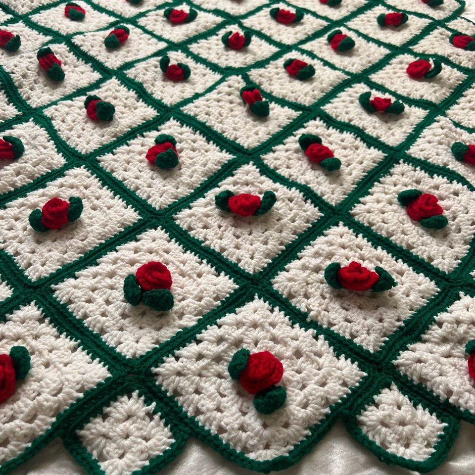 Manta afgana vintage hecha a mano de ganchillo 3D rosa roja cuadrada de abuela 65x54 Foto 4 de 4