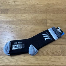 NEW Ole Miss Rebels NCAA FBF For Bare Feet Blck Knit Crew Socks Large Mens 10-13