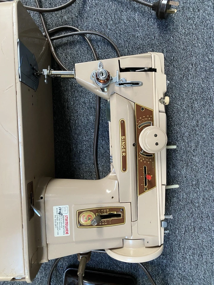 SINGER 401G Vintage Sewing Machine With Case Tan Brown - image 3 of 4