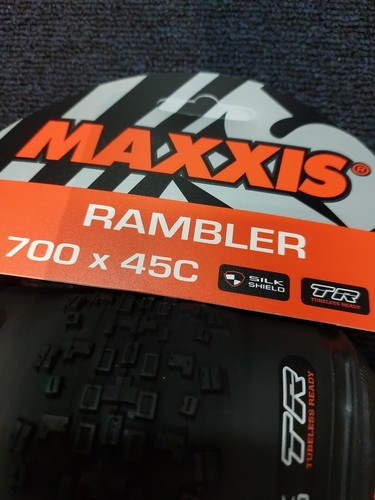 Maxxis Rambler 700 x 45c Silk Shield Tubeless Ready 60 TPI gravel tyre - Picture 2 of 3