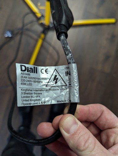 LED work light twin lights with extendable tripod. - Picture 3 of 3