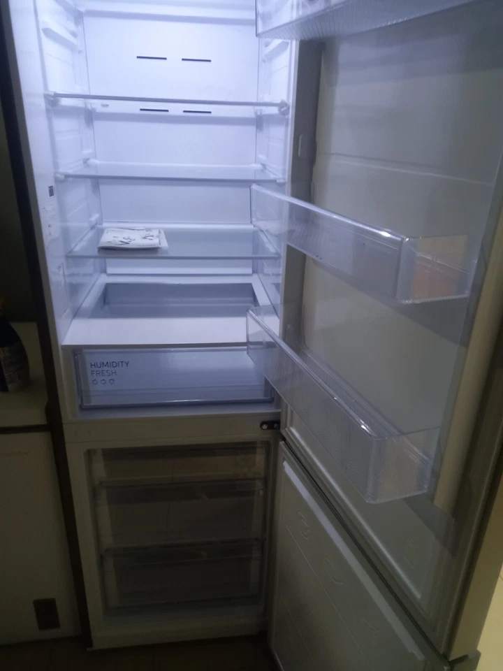 frigorifero samsung in garaziacon con wifi  argento nuovo  - Immagine 4 di 4