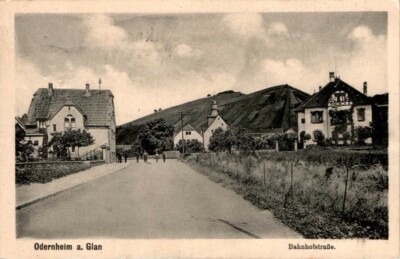 AK GRUSS AUS ODERNHEIM AM GLAN KREIS BAD KREUZNACH HÄUSER AN DER BAHNHOFSTR 1915