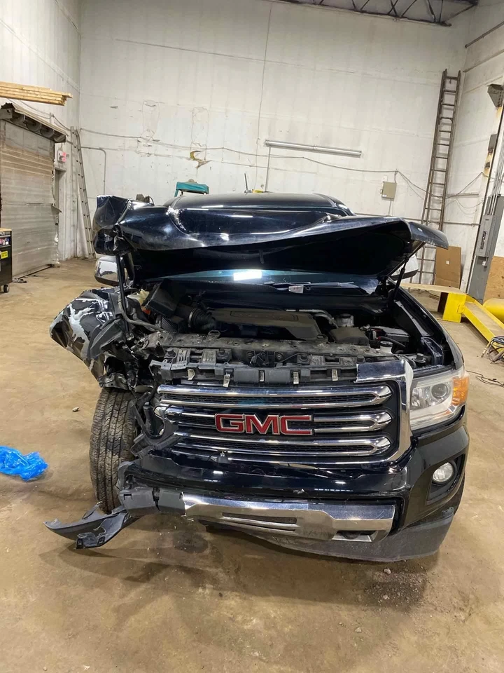 Front Carrier Differential GMC CANYON 15 - Image 2 of 4