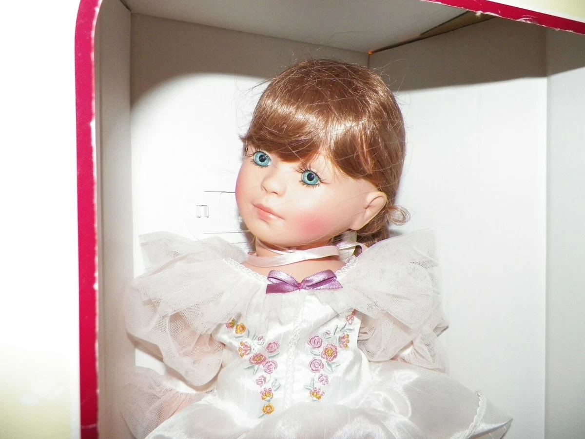 VINTAGE 1997 COROLLE DANSEUSE BALLERINA DOLL 21