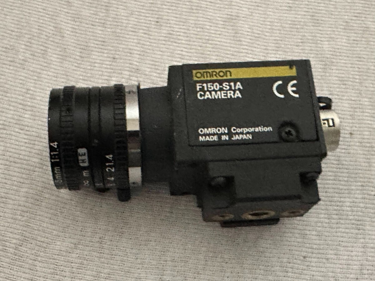 Omron F150-S1A 1/3-inch CCD Camera W/ TV lens 16mm 1:1.4 Omron F150-S1A 1/3-inch CCD Camera W/ TV lens 16mm 1:1.4