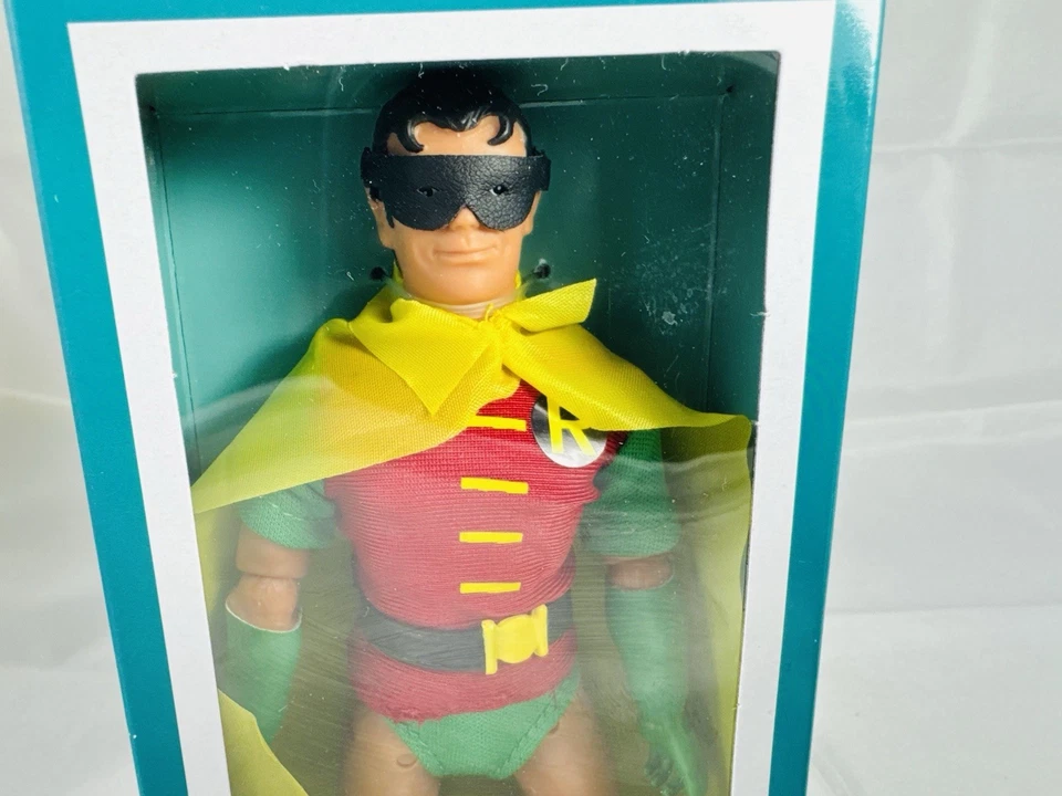 Mego ROBIN 8" VARIANT 50th ANNIVERSARY WORLD'S GREATEST SUPER-HEROES DC 2023! - Image 4 of 4