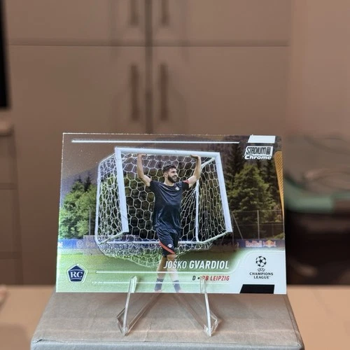 2021-22 Topps Stadium Club Chrome Josko Gvardiol RC