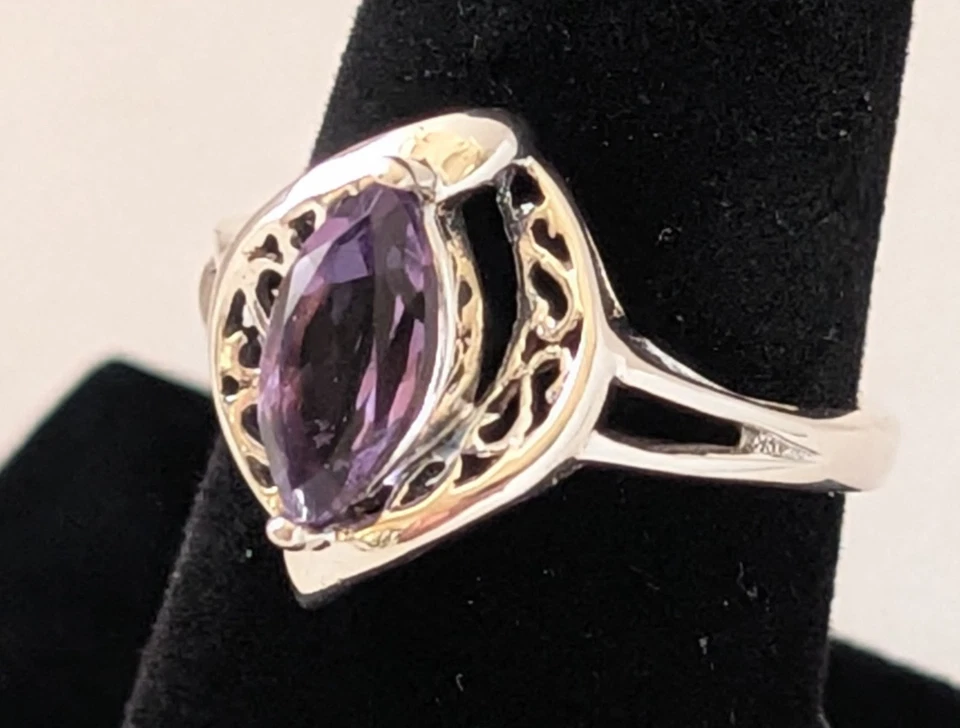 Anillo Amatista Vintage Avon Plata Esterlina Talla 7 Excelente Estado 3.34g Foto 2 de 4
