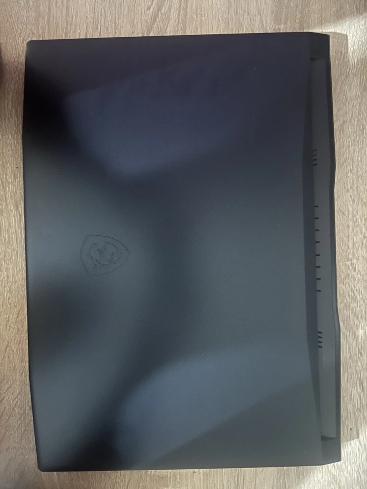 Portátil Gaming MSI Katana GF66 - Imagen 3 de 4