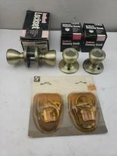 (LT1) LOT ILCO UNICAN KEYED REPLACEMENT CYLINDER, BRASS, 605-04-52KA2 + Extras