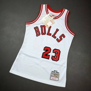 84 bulls jersey