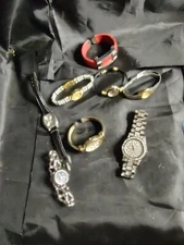 lot of 8 watches for parts NONE TESTED