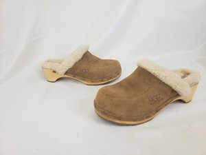 ugg wooden clogs