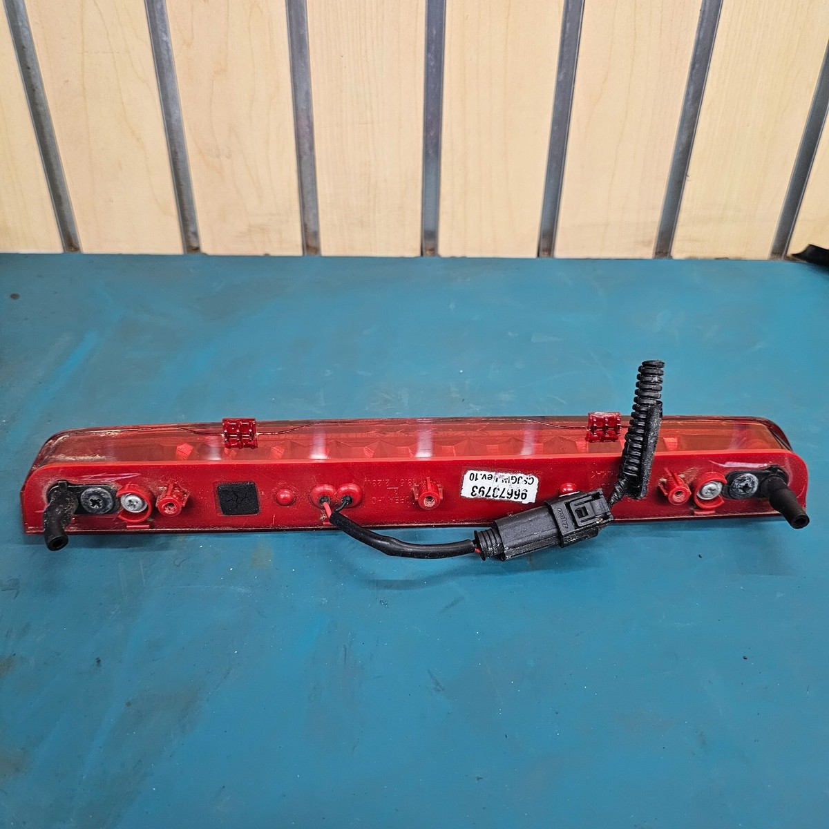 2008-2010 Saturn Vue 2010-2013 Chevrolet Captiva Center Third High