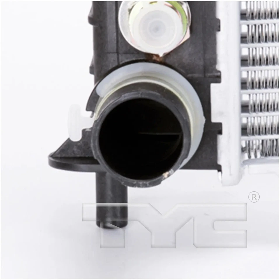 Conjunto de radiador TYC 2589 para Ford Lincoln Expedition Navigator 99-02 Foto 3 de 4