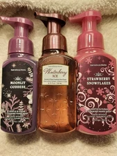 Bath & Body Works Winter Holiday Foaming Hand Soap Set Of 3 NEW