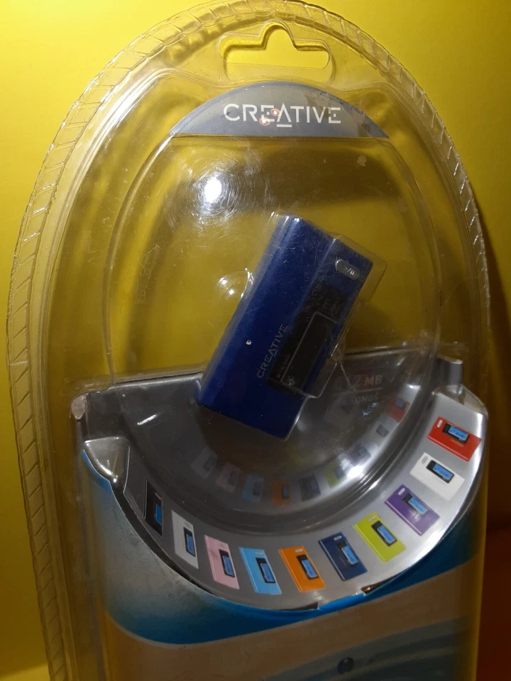 Creative ZEN Nano Plus FM Radio Voice Recorder 512 MB MP3 WMA Media Player Blue. - Image 2 of 4