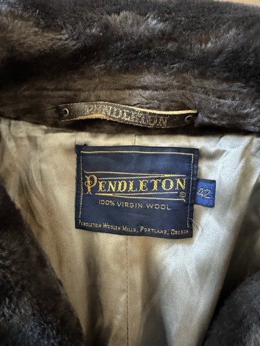 VTG PENDLETON Men's Sz 42 Gray Herringbone Wool Black Faux Fur Collar Over Coat - Picture 8 of 8
