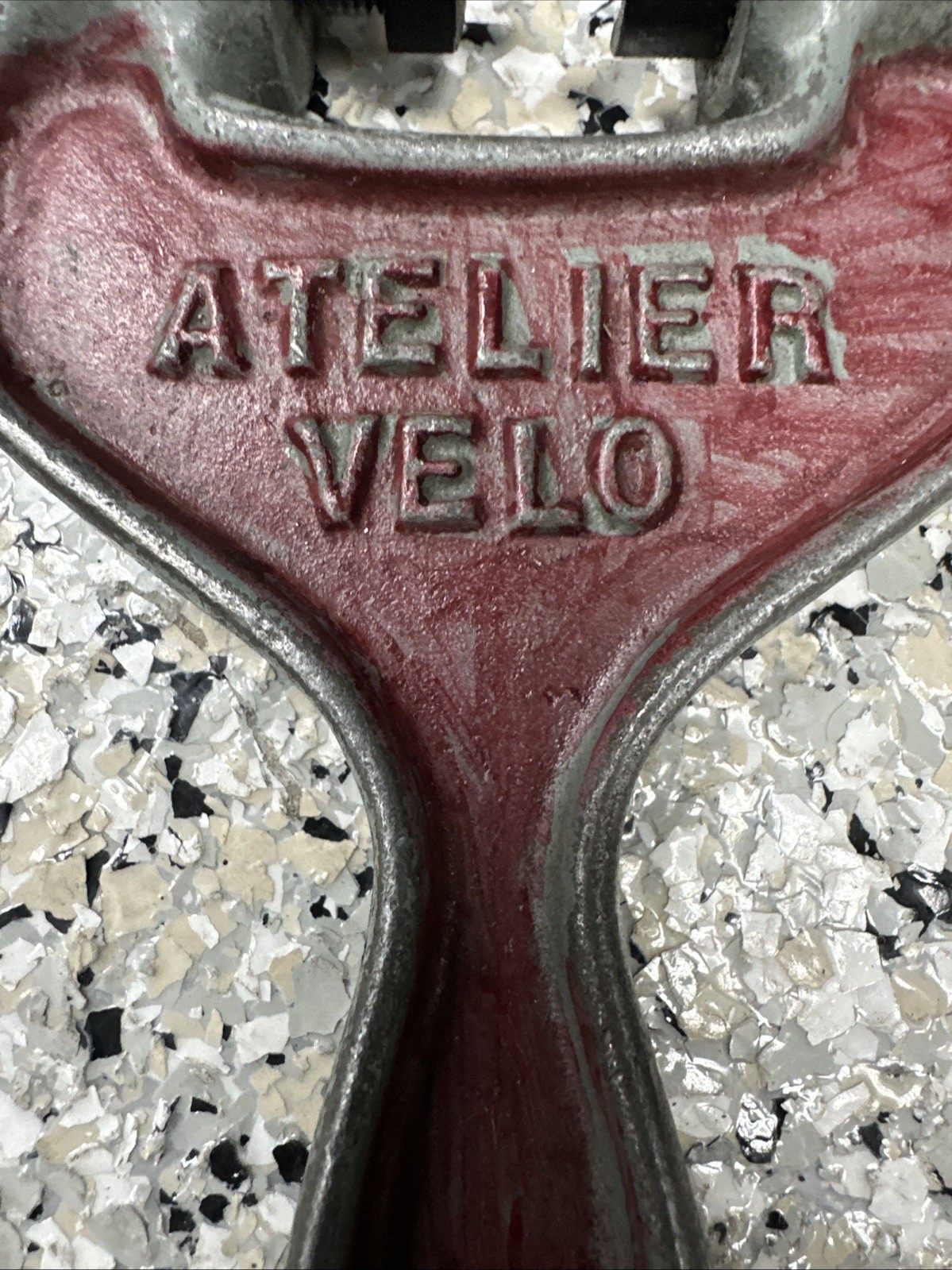 Vintage VAR 06 Chain Breaker Tool - Atelier Velo - Made in France