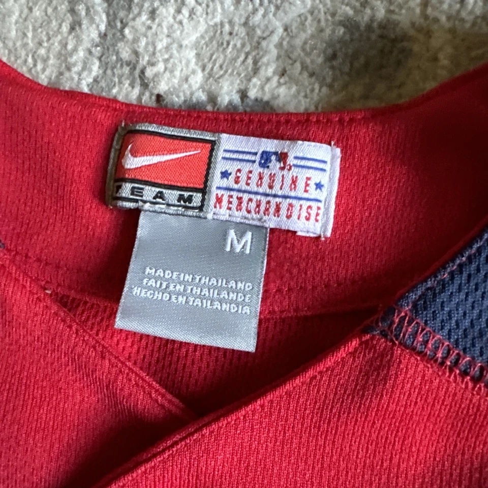 Camiseta deportiva del equipo de la Liga Americana de los Medias Rojas de Boston Nike en blanco juvenil talla mediana Foto 2 de 4