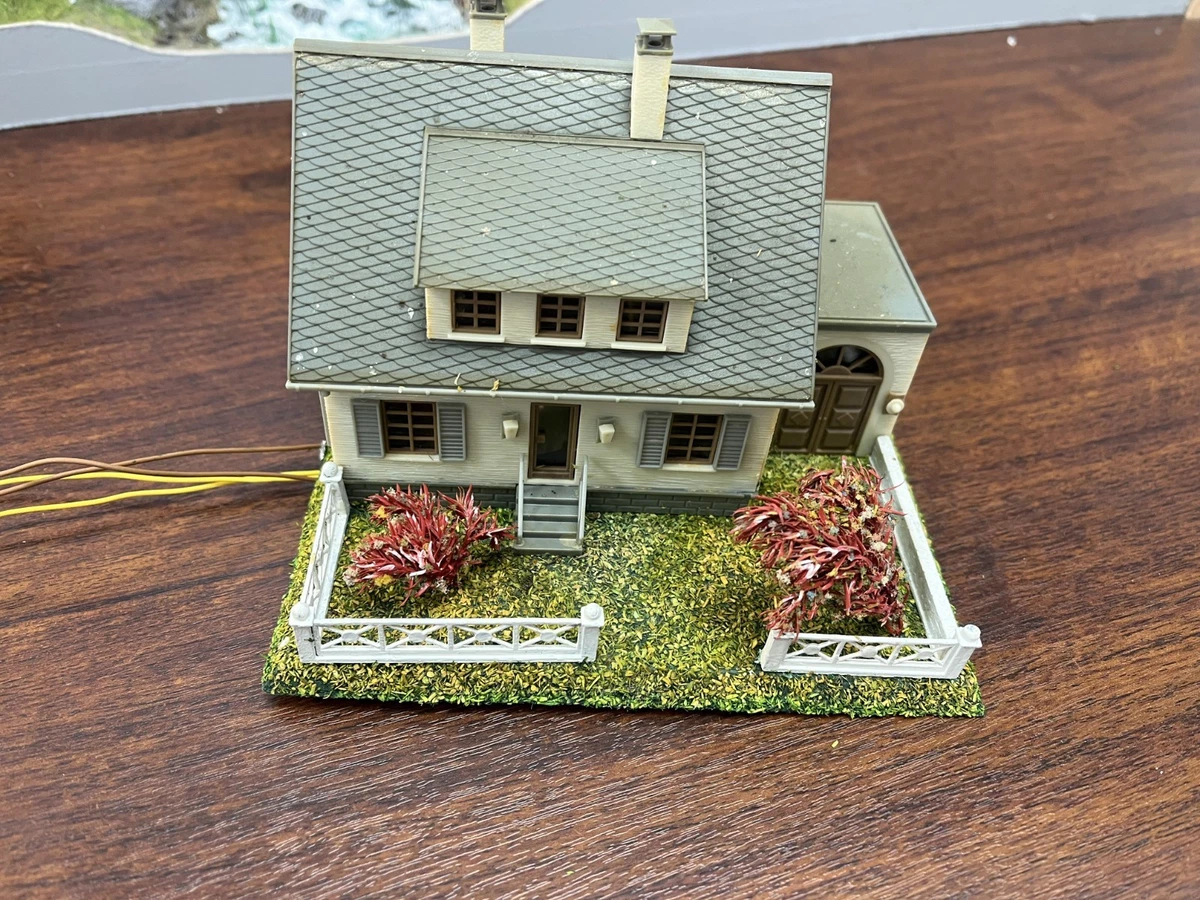 MAQUETTE 1/160 N MAISON R+1 Montée
