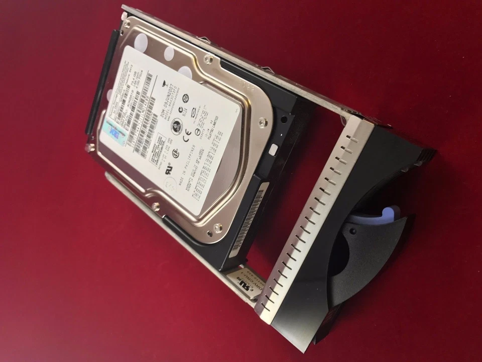 IBM 73GB 3.5" Hard Drive 40K6819 40K6816 15K 4gb fc 23R1771 MAX3073FD - Image 3 of 4