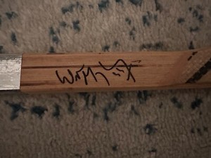 Wayne Gretzky Signed Hockey Stick Oilers Kings PROOF gtd pass JSA PSA