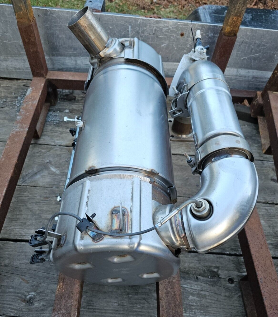 NTO Kubota V3800 Selective Catalytic Reduction Muffler 1J586 NTO Kubota V3800 Selective Catalytic Reduction Muffler 1J586