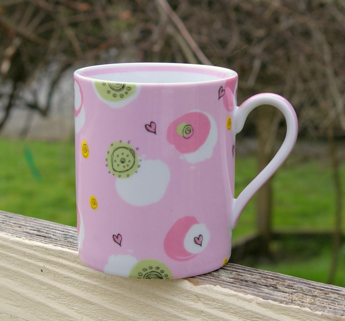 Starbucks Coffee Company Pink Hearts Clouds Swirls 12oz Starbucks Coffee Company Pink Hearts Clouds Swirls 12oz