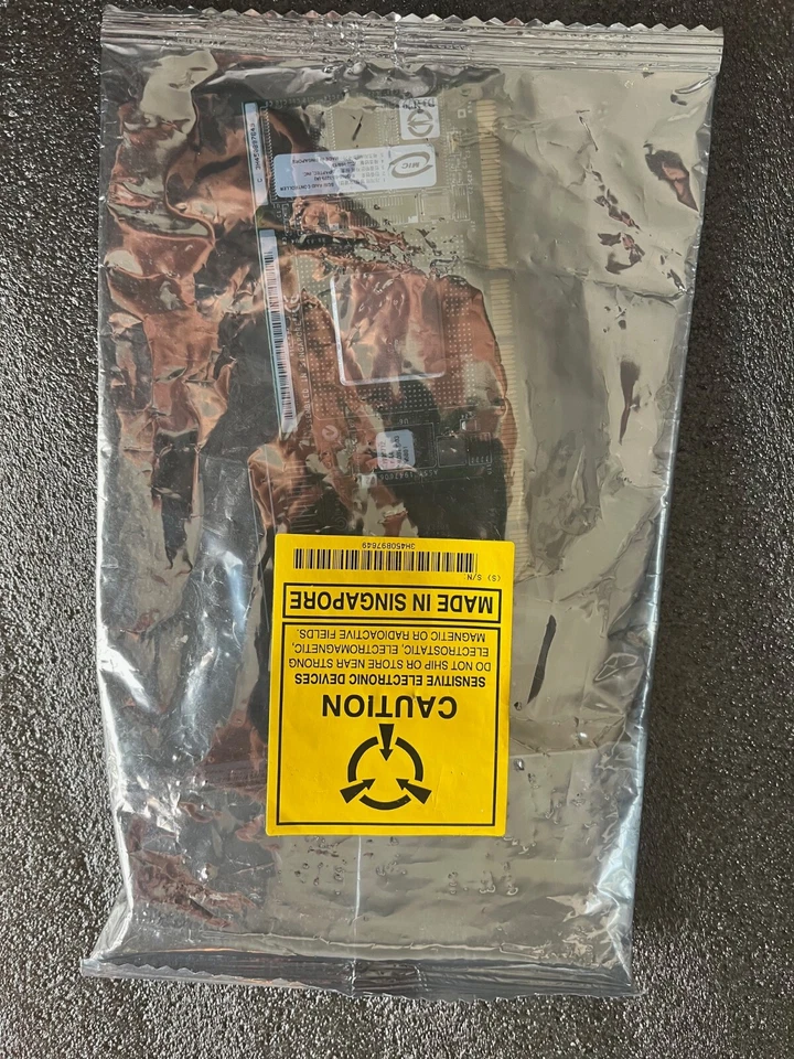 ADAPTEC SCSI RAID CONTROLLER E-G016-02-3279 A NEW in Package. - Image 3 of 4