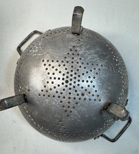 3 Footed 7 Star Aluminum Colander Strainer 9 Inch  Farmhouse Cottage Granny Vtg