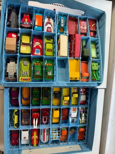 VINTAGE  1/64 DIECAST CARS LOT OF 46 WITH 1978 LESNEY MATCHBOX CASE